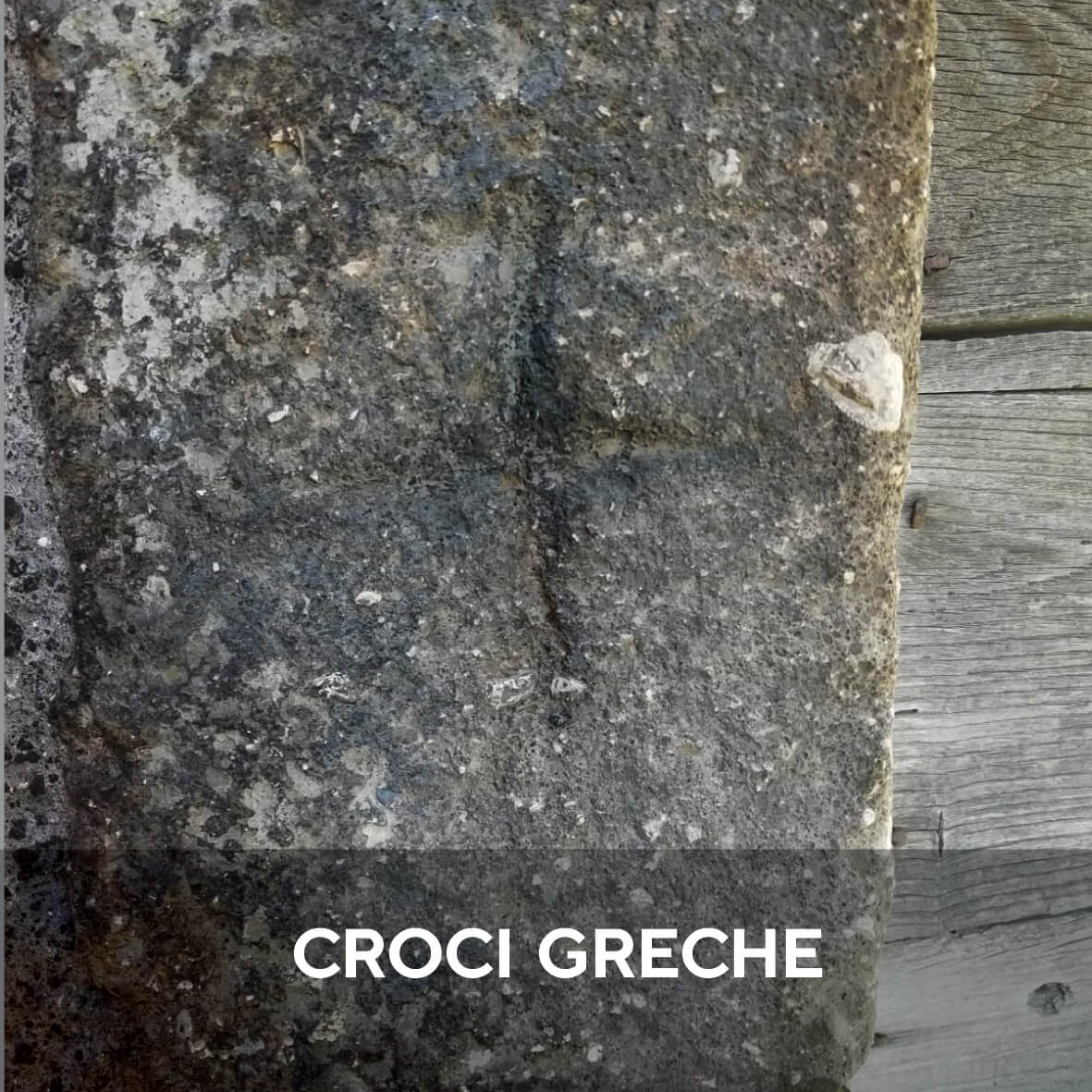 portale con croci greche patrica frosinone